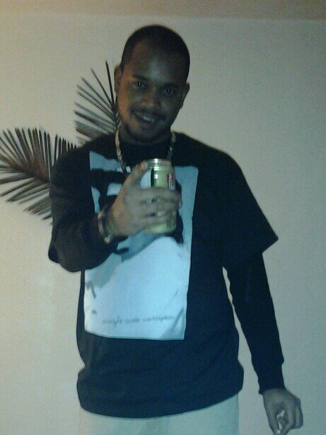 BrizzShizz's profile picture. Worrying about me wont get you far. Mind yo fuckin buisness. Check me out one YouTube@RFNFE n watch me do me. its reality Non-Fiction Ent.