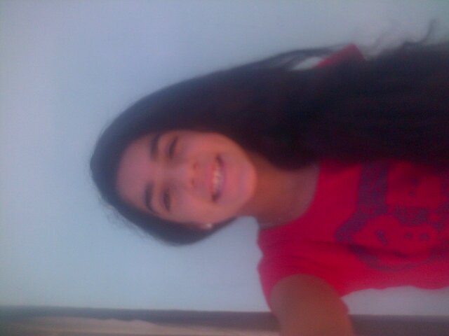 Hello my name is Yenifer.I am 13 years old.I am uruguayan.I am a directioner ♥♬my favorite band is 1D ★«3