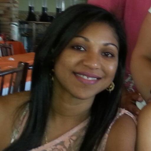 Estudante de Engenharia Mecânica, bailarina, e cruzeirence