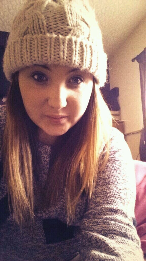 lift your head up princess, if not the crown falls ♡  ✌