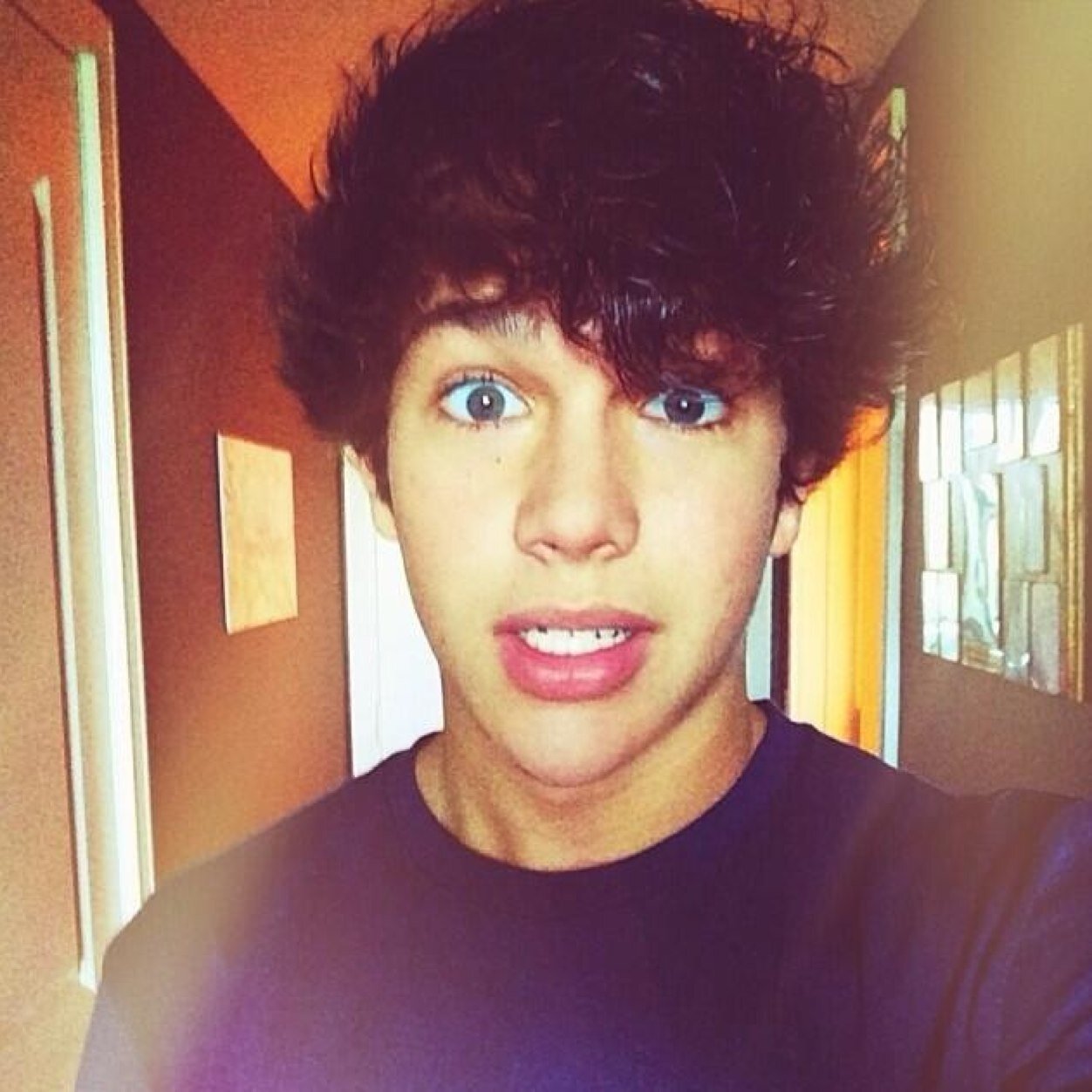hey beautiful i gave you a free follow so go follow @austinxxkendall :) she follows back if you ask!