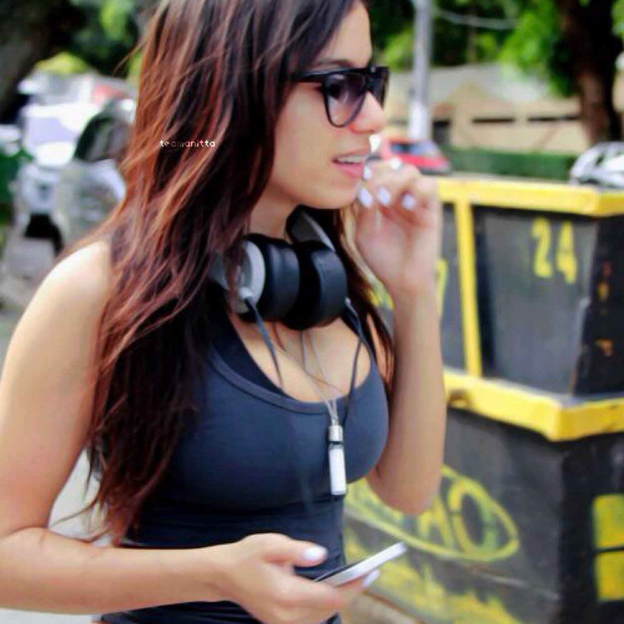 Twitter dedicado a cantora mais humilde,linda,talentosa e divertida do MUNDO,te amo mais q tudo @Anitta_OFICIAL ........ManaqémanaNAOPARA :)