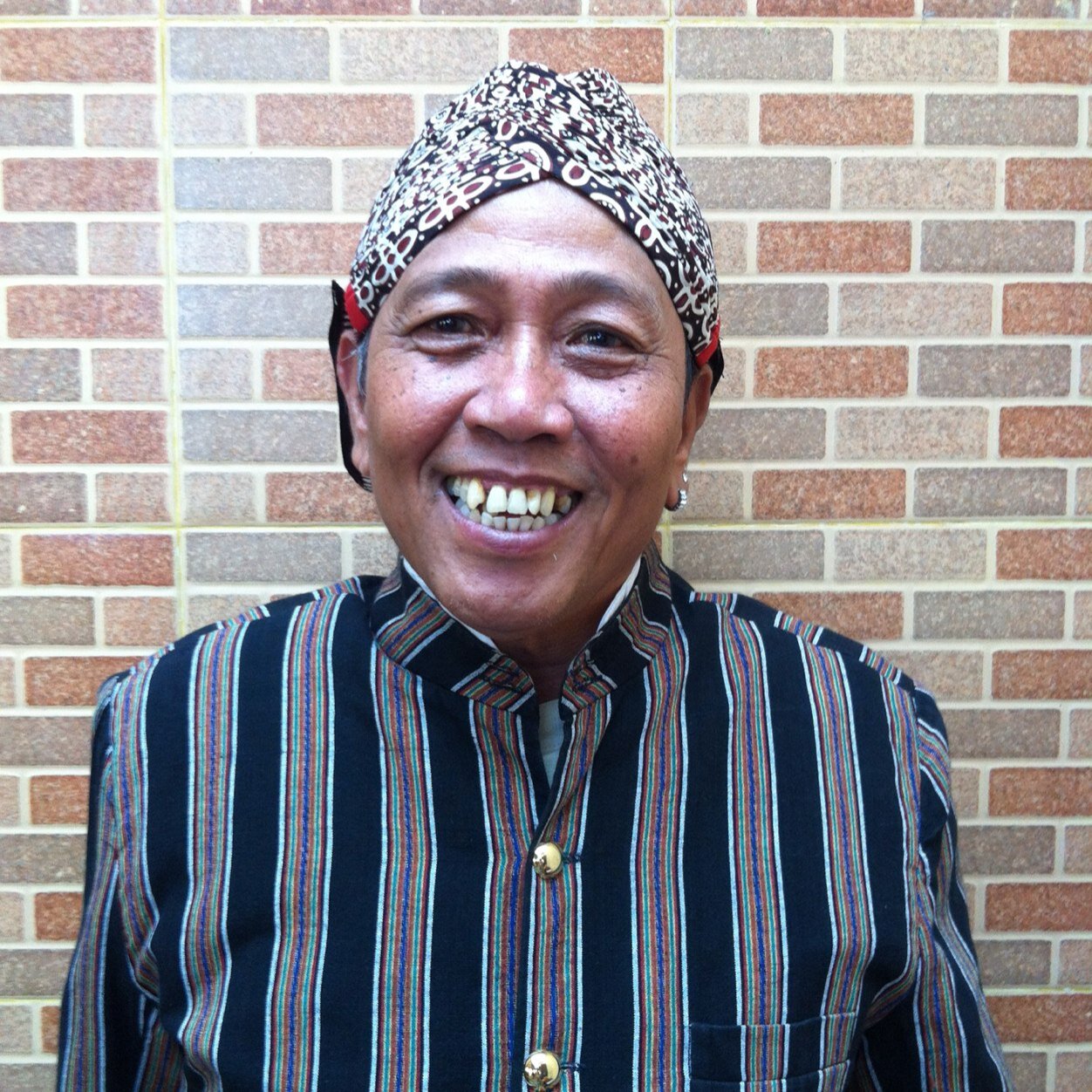 Official Account of Marwoto Kawer || wong sing diuja kui yo sing diuji