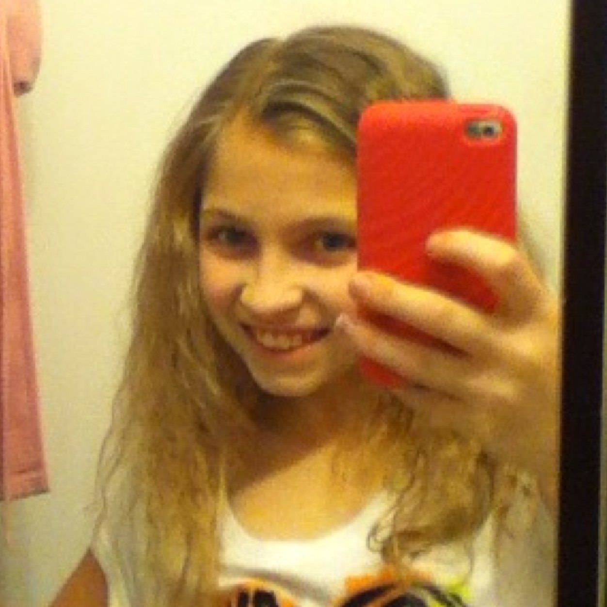 EmmaUsery's profile picture. 