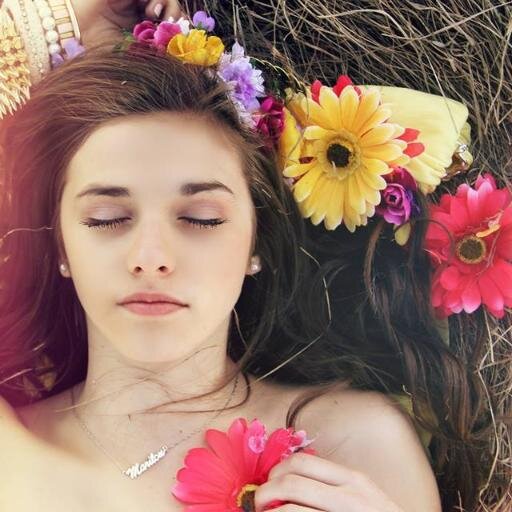 LuniPeralta_'s profile picture. Agradecida por la oportunidad que me toco.Gracias por tannto apoyo y amor!