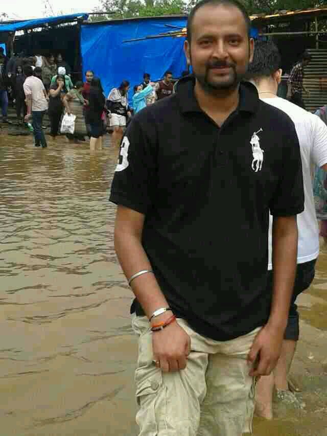I am Simple Person Who Love To Everyone & LIke To Help