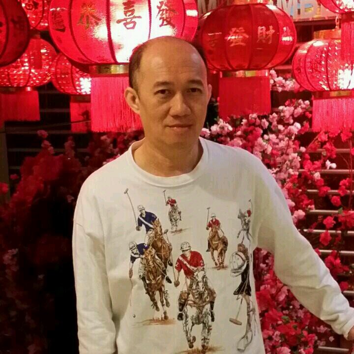 LitMl's profile picture. 