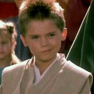 a padawan whos master died due to his wounds from a stormtrooper ambush. catchet managed to escape with his masters saber and now travels looking for a master