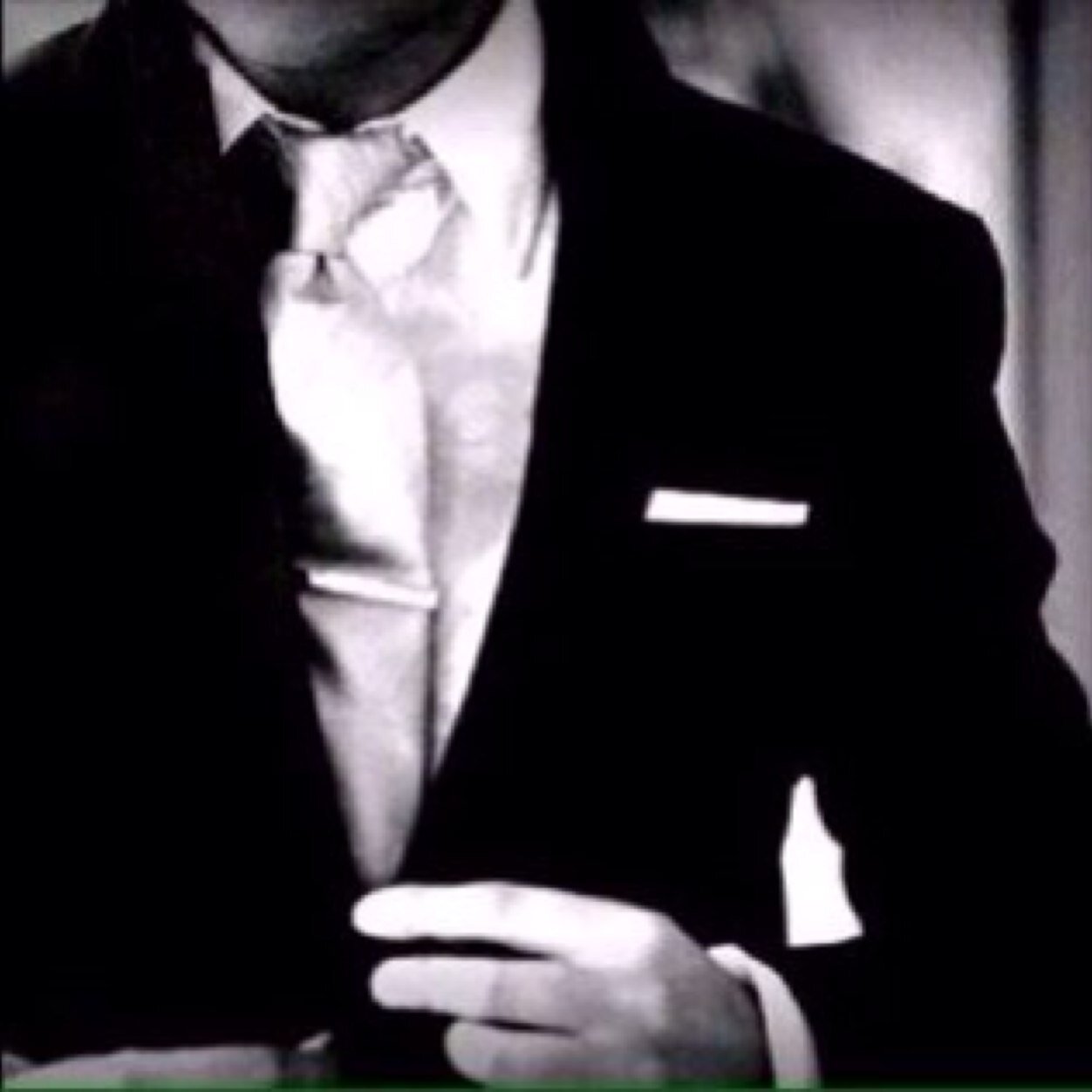 حساب لتبادل 5/5 [ follow my = follow bak ] عذراً لصور الفاتنة { مايلفظ من قول إلا لديه رقيب عتيد } .