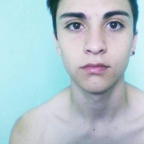 me encanta el skate chau.