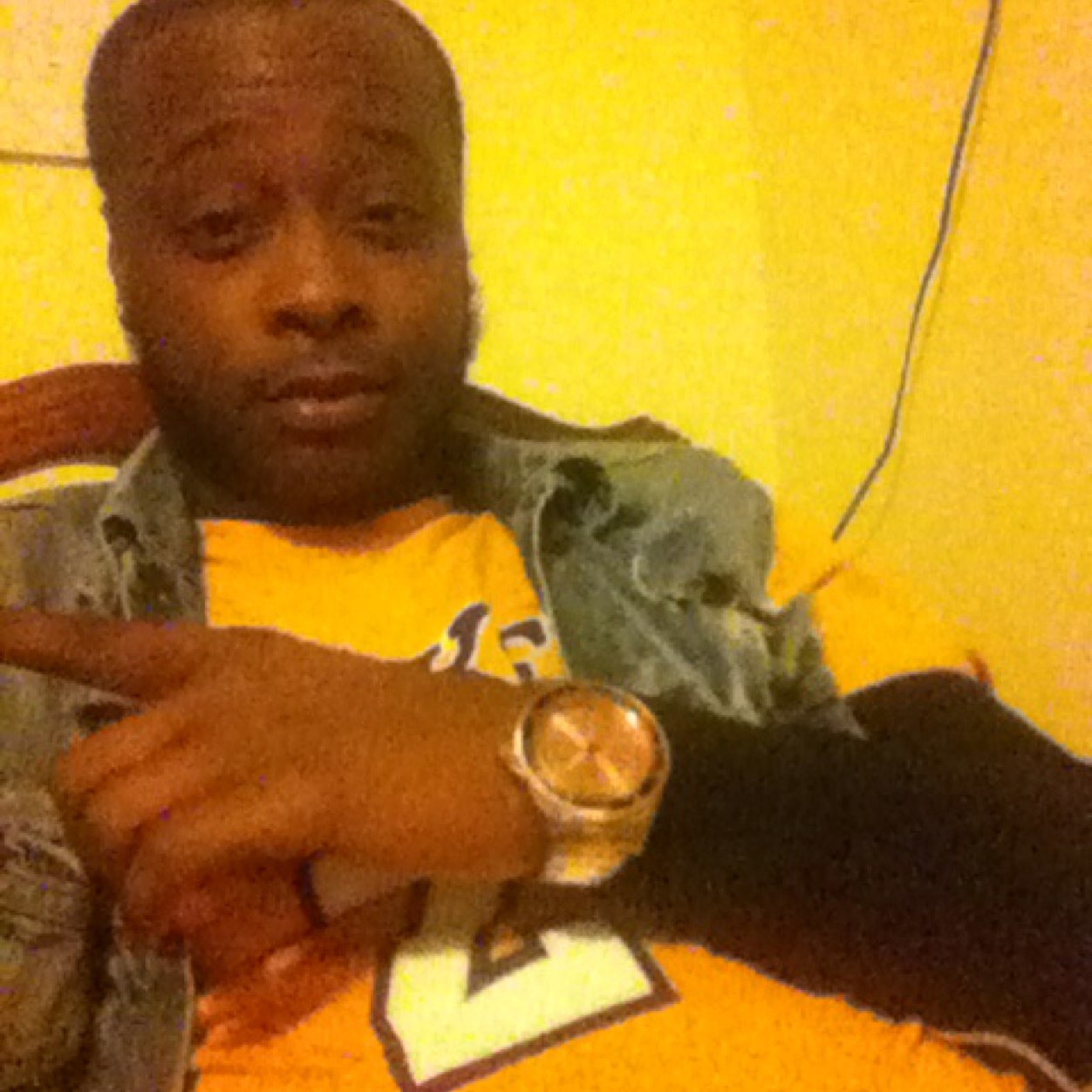 Money power respect ! MoneyTeam ! Everyday a hustle day ! My ❤@toyaa_l0l ! FWM you kno i got it !