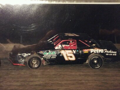 owner/driver of bomber15y looking for sponsors for a winning team!!!!