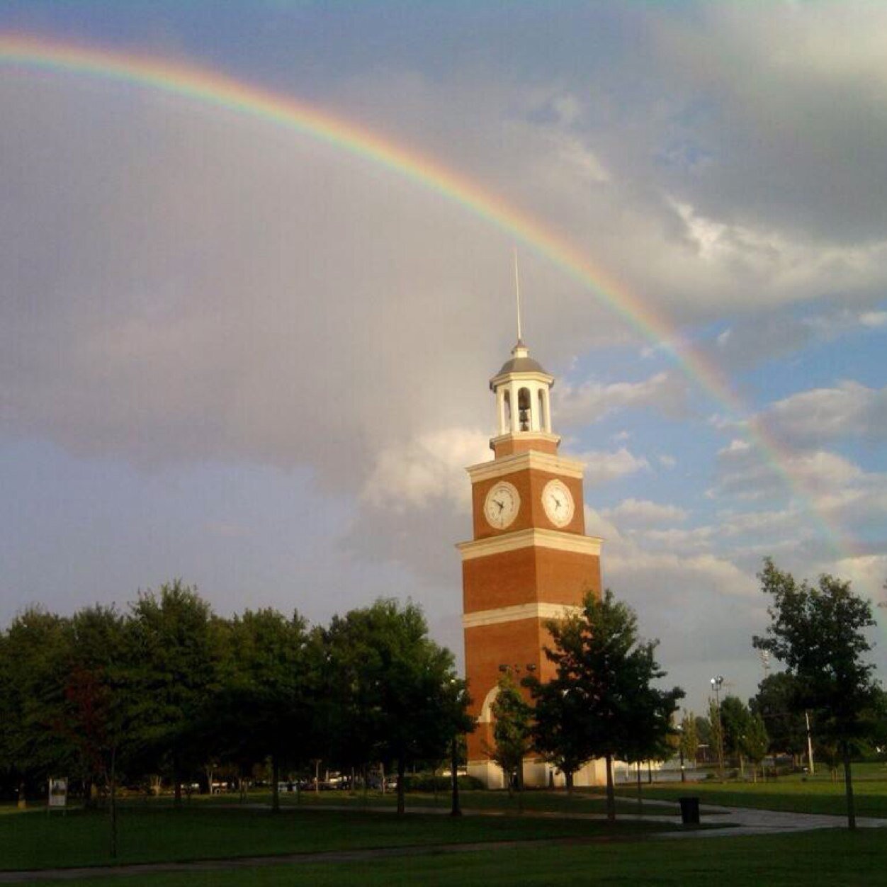 Page to post and encourage Union University student prayer requests. DM or email prayer requests. uuprayerboard@gmail.com Not affiliated with Union University