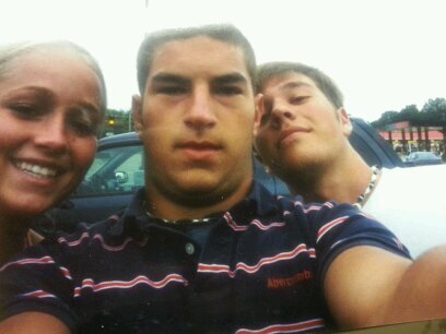 PokerDawg44's profile picture. Poker player, sports watching, people lovin, n positive thinker