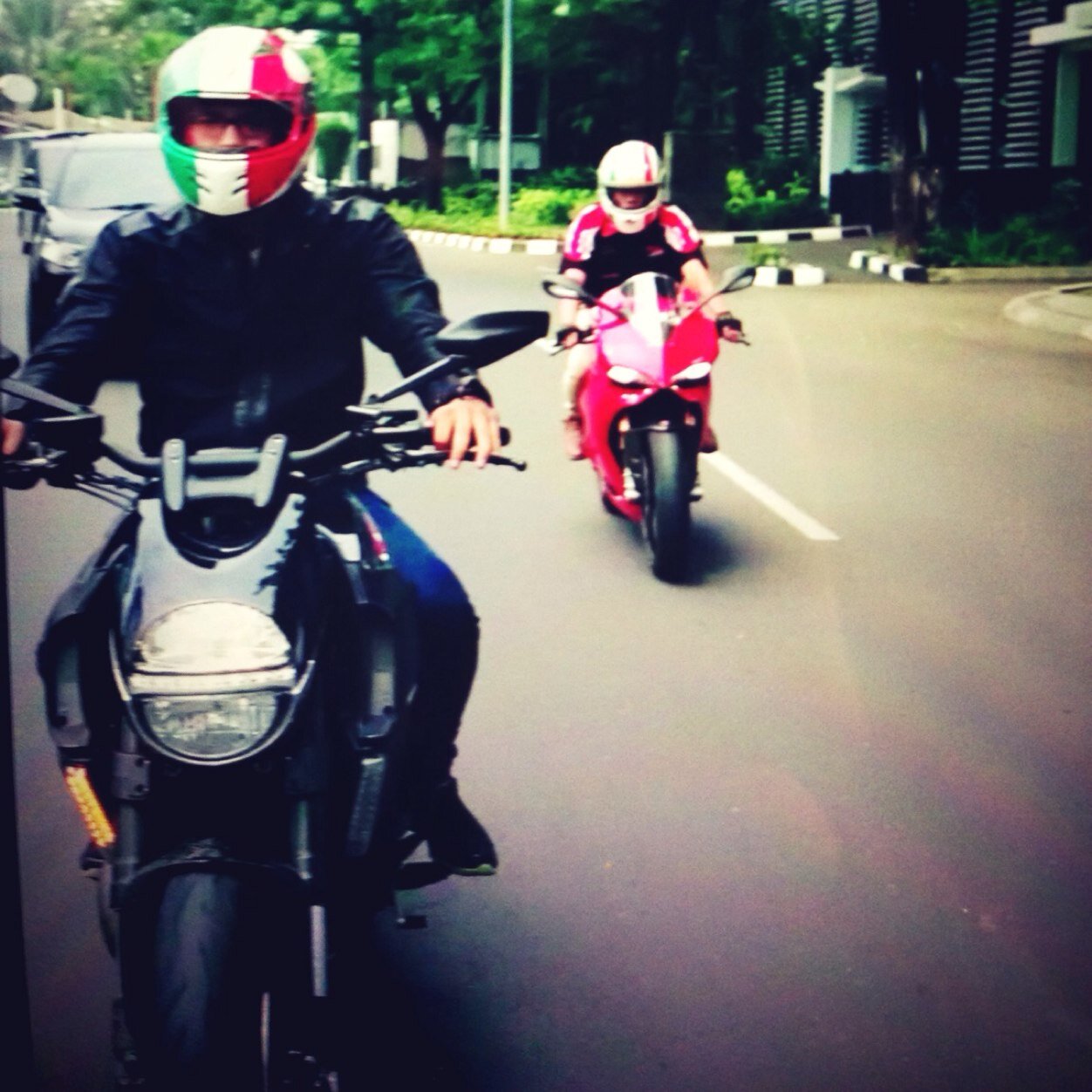 Zafrn's profile picture. RAZER |@Kaskus . Live Is Bussines .YOLO. Stay Calm Enjoy Life. Even Stars Can't Shine Without Darkness.