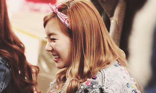 SNSDTaeyeon_CU2's profile picture. C U 2 :: 89 . 03 . 09 . S N S D T a e y e o n . MemberPlay . Not real