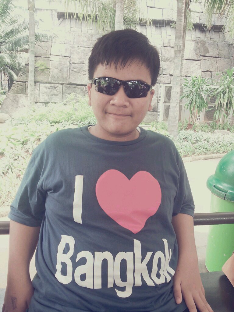 hilmi_ihtiro13's profile picture. 