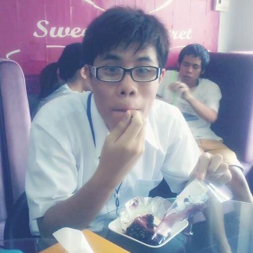 Light_Cardinal's profile picture. 