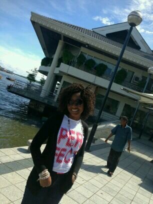 Bursting wiv life n energy..luv d outdoors,luv adventure...very spontaneous yet practical