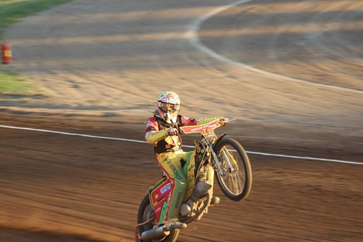 Official profile of Finnish Nike Lunna. 19 years old Pro speedway rider. Riding for Glasgow tigers,mariestad örnarna and porin nopea speedway.