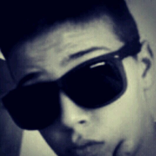 Amigo de mis amigos Dando porculo desde el 17/6/2001 si no encuentras el camino crealo Instagram: daariio01 Wa:622563568