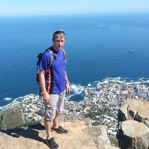 Capetonian beer lover-coffe drinker-Trailrunning-Cycling MTB-Wine tasting-Hiking-Food-Tech-Geeky stuff is what you will find here