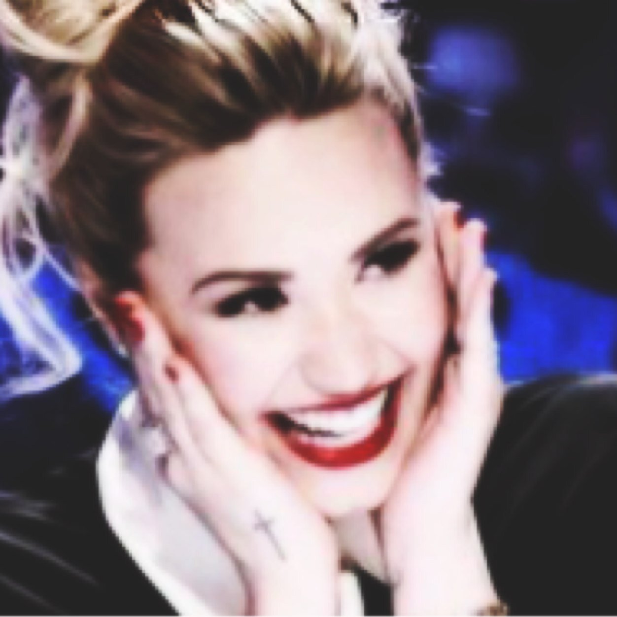 ddlounbroken's profile picture. demetria ❤️