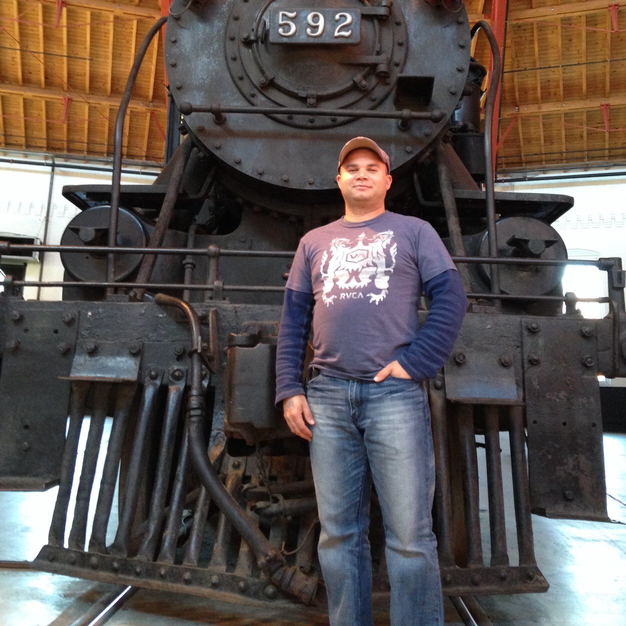 46, Into camping, biking, cooking, spending time with good friends and having a good time. Skype id is chrisweaver31 add me and let's chat. Cashapp $SkylerT78