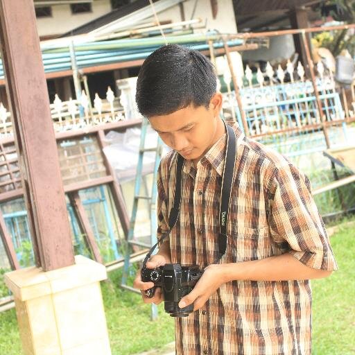 seorang manusia pencinta astronomi,teknologi,kesehatan. belajar di SHS1SBG kelas @X_SCITED, dan anggota @O2K_1, @patut204, @Biossmansa, @AstronomSmansa
