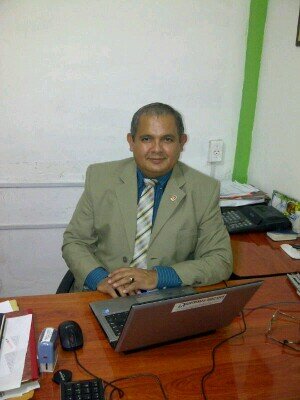 !Licdo en Contaduria, Director de la firma Contreras & Asociados Zulia