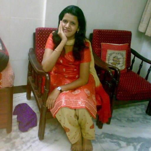 Optimist. Believes in Simplicity. Spiritual in all ways.
Luv being me