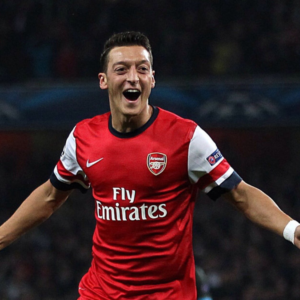 AlexRidgeUK's profile picture. Enjoy playing games and having a laugh with friends :)