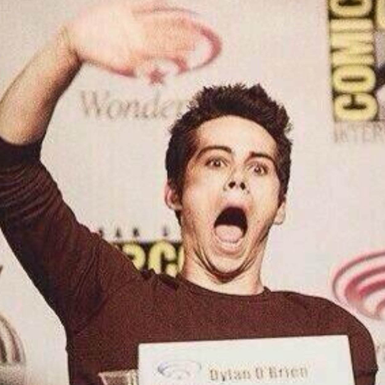 hi guys, I just wanted to give everyone a free follow, go and follow @dylanoamazing please