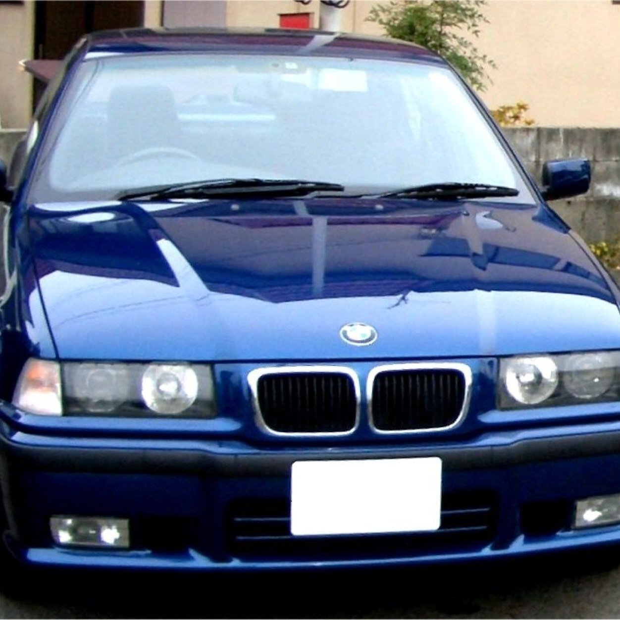 車が好き、ゴルフが好き、テニスも好き、それから釣りが好きなおじさんです。やりたい事いっぱい有りすぎて、結局何も出来てませんが、遊ぶことには、チョット自信があります！