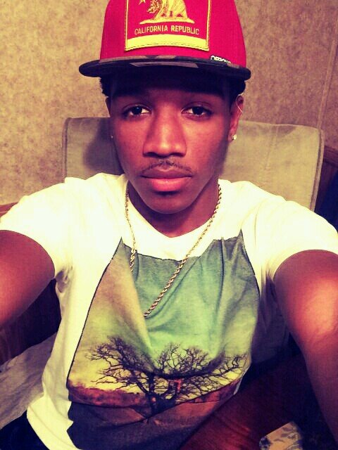 Aye_WeaChip's profile picture. #Su17 Student/Athlete   #R.I.PKaileeNicole