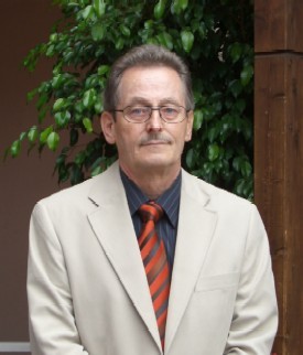 jotembe's profile picture. Gründer von „Thalassämiehilfe ohne Grenzen e.V.“, Ex-Berliner, begeisterter Vater / Großvater, Hobbykoch, Lebens- und Unternehmensberater