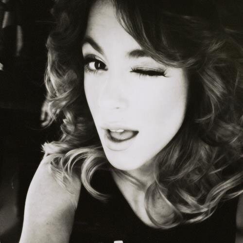 Tinista eterna te amo tini obrigado por existir e mudar minha vida 'all you need is love'