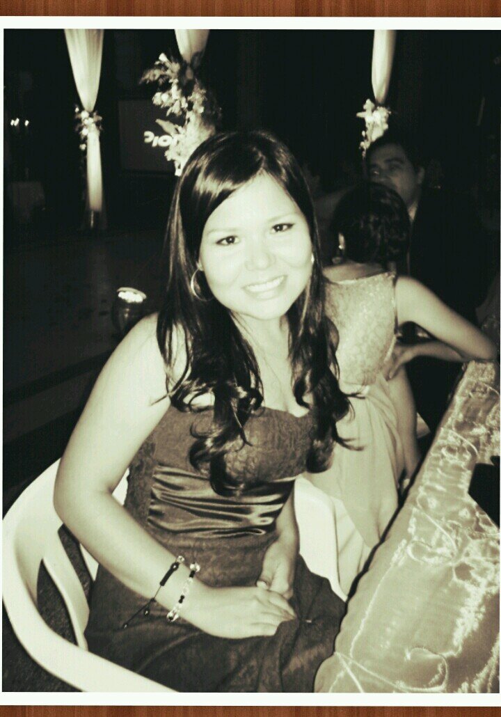 OsorioClauuu's profile picture. Quería que mi hija se llame Manzanita pero mi mama no quiere. Cristo yo te amo! Simplemente eres todo para mi y eso basta :)