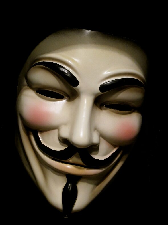 Amo a Venezuela, la informática, sistemas de seguridad, criptografía, ingeniería, hacking, cracking y el Rock. Hacktivista!