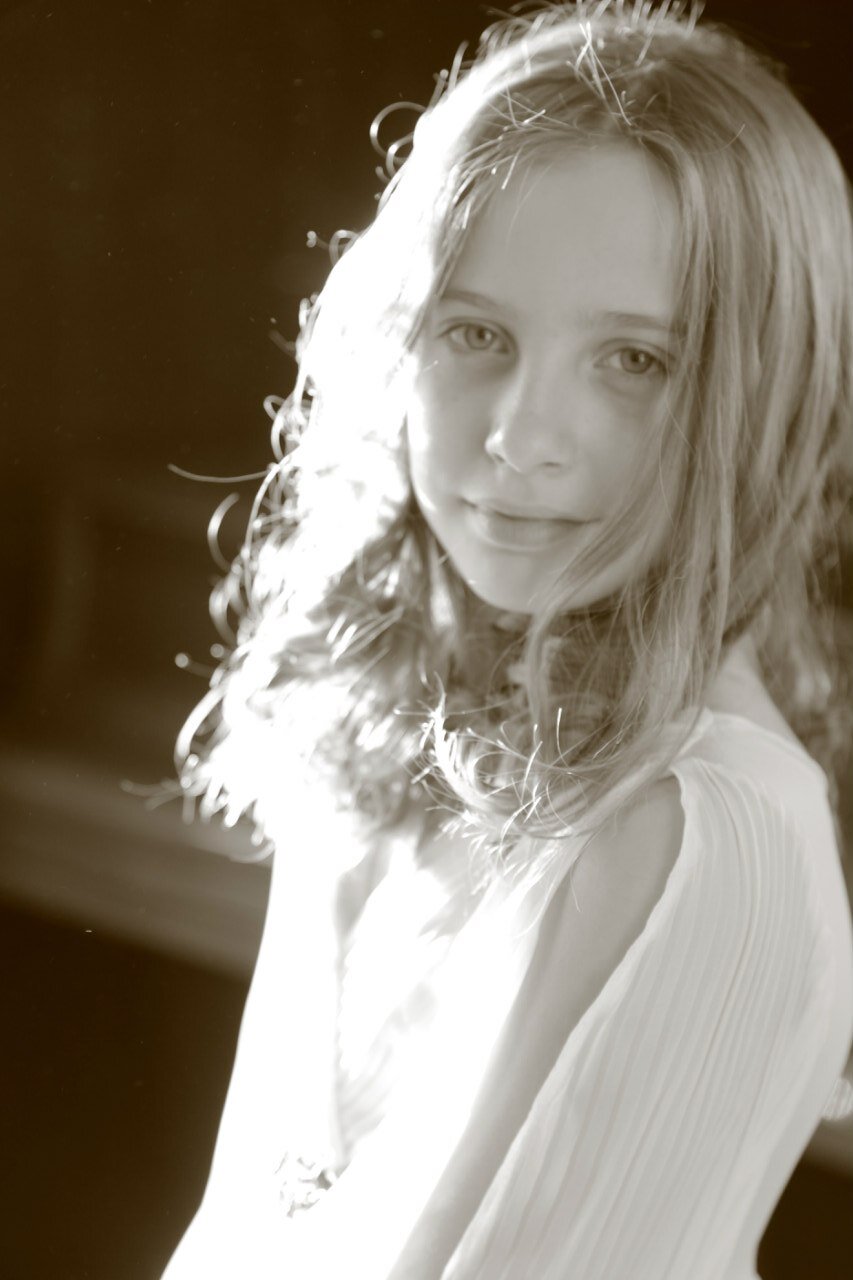 SukharevaDary's profile picture. Если вы людям нравитесь, то вы хороши.
Если они ненавидят вас, то вы - лучший. (Жозе Моуриньо)