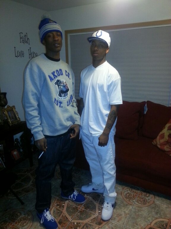 YUNG LIVIN SAVAGE...O.GANG.OR.NO.GANG...TdK WORLD OR NO WORLD...WHO THE FUCK IS THESE NIGGAZ ION FUCK WITH THESE NIGGAZ