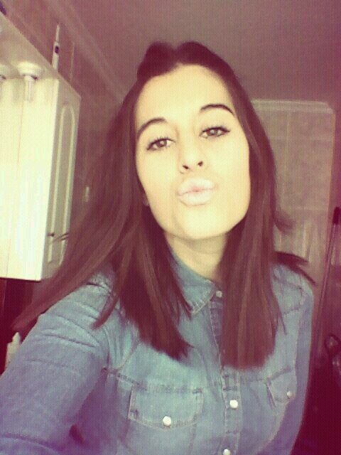 No te olvides de sonreir =) porque el dia que no lo agas sera un dia perdido