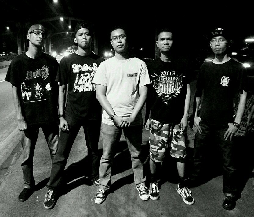 #EkoMadya @nyamukHC  @ixan16 @dwGavin @stevenreno  | SUPPORTED : @thebrothersUK13 @to_table | FRONTSIDE CREW | SKYFALL RECORD | CP : +6282112366634