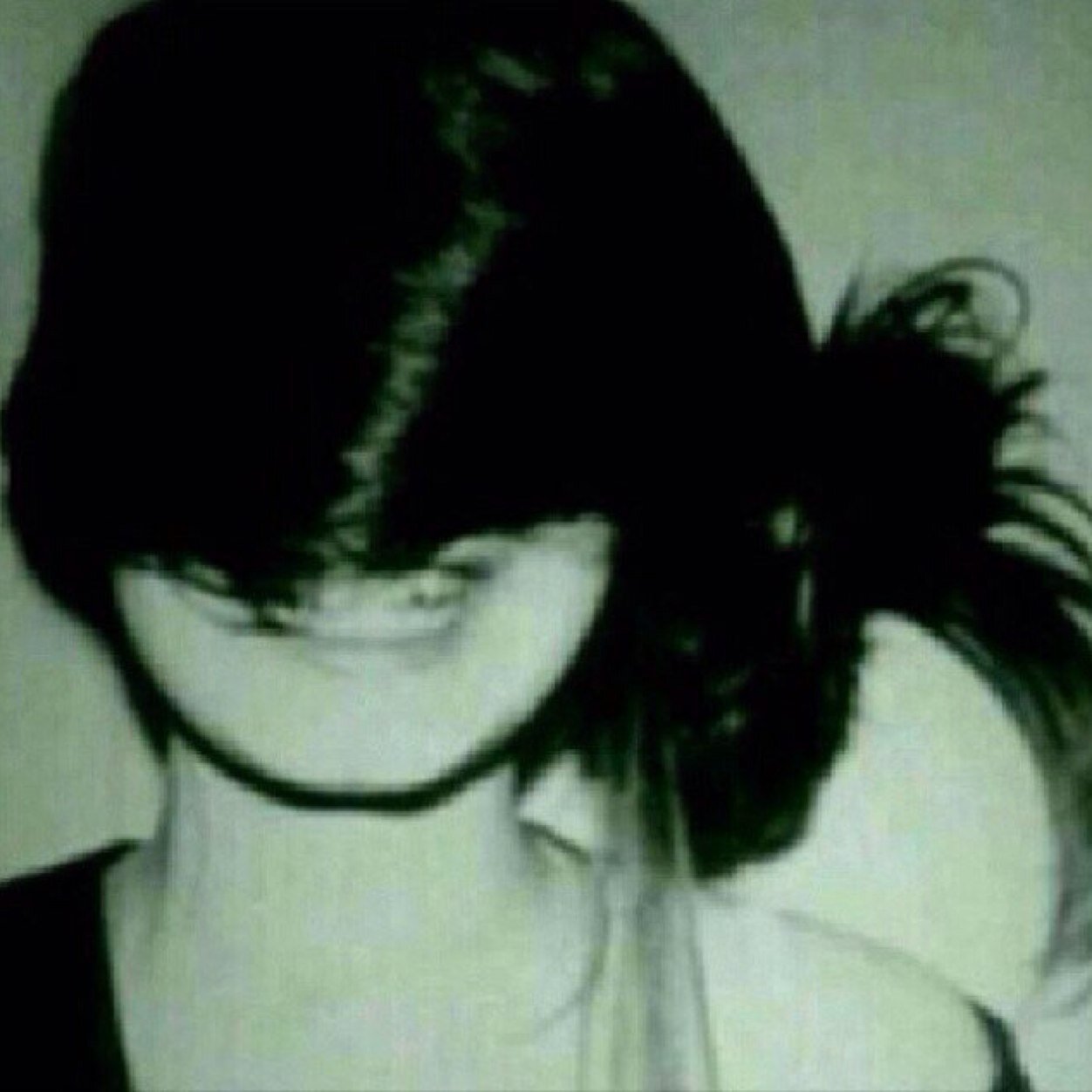 هلاليههّ متمردة ، أتنفس آلهلالَ .. و أهوى الهلالـــ لـ الأختصار أعشق فيہ كل مااِيحسد عليہ ♡♡' و أفتخر دومااَ بَ أنني من عشااِق . . الهلالـــ الملگي* تابعني اتاب