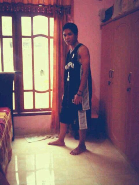 Milanisti_dumz's profile picture. DLSU ^