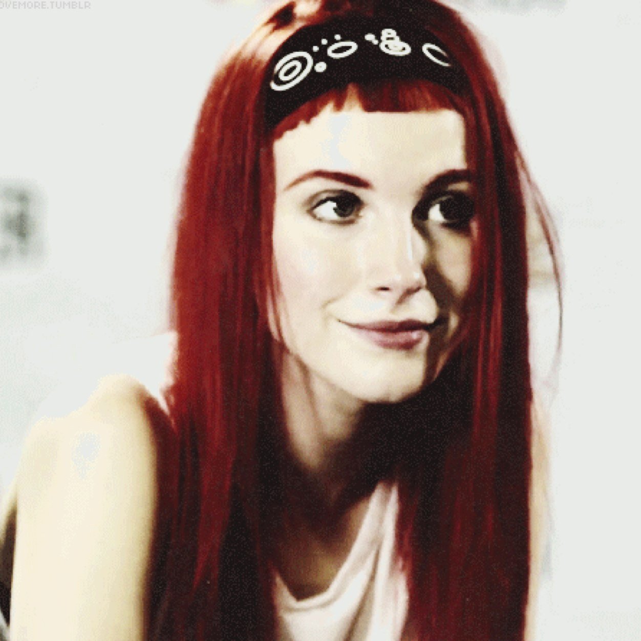 hayley nichole williams || angel || un' ardente schiera di angeli in sordina che danno amore senza volere nulla in cambio.