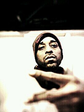 Hip hop artist & loving father getting that cash. #MICHIGANMADE Yerr!