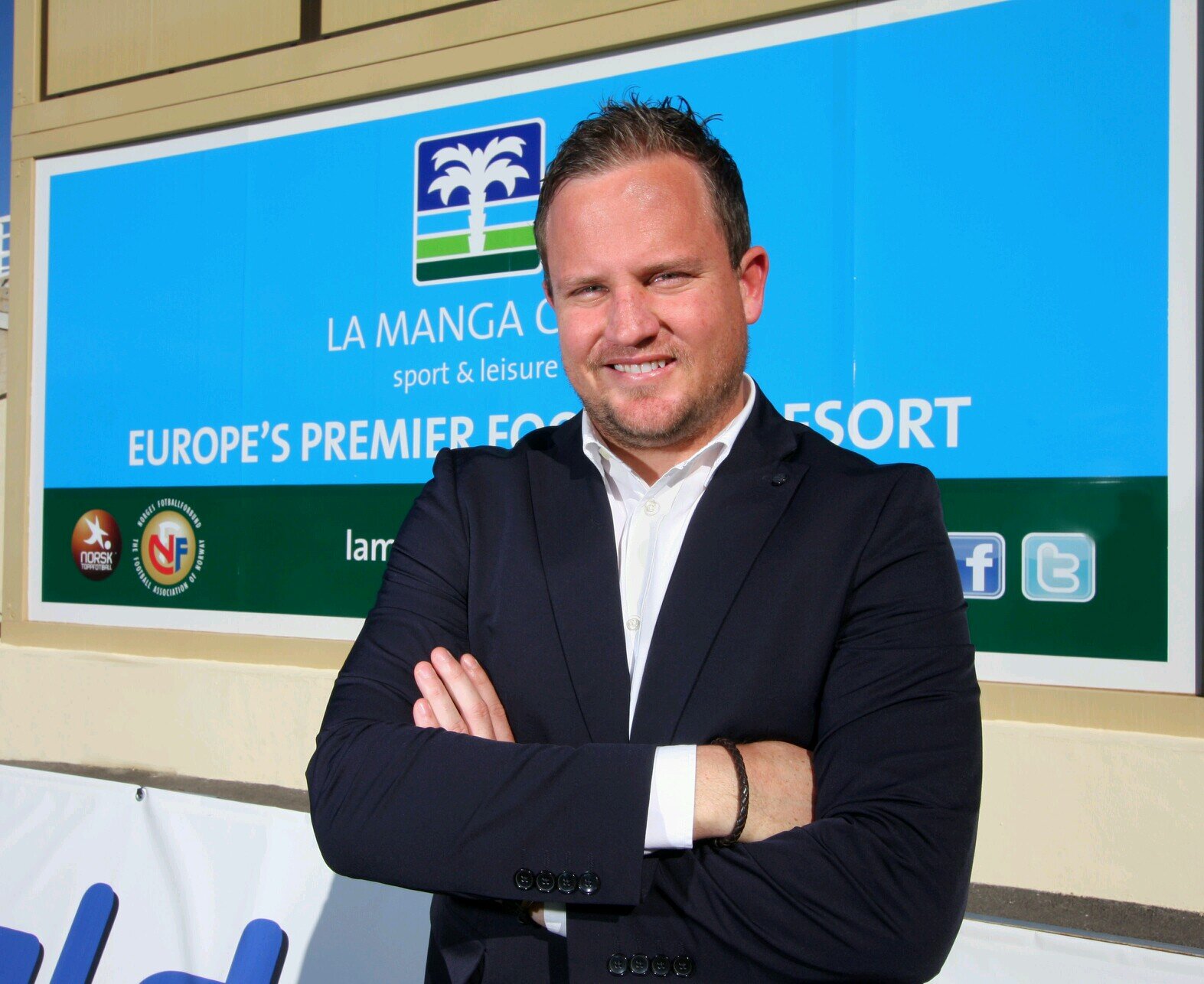 I am a Ex Professional Goalkeeper and am now the Sports Director for The La Manga Club in Spain. My philosophy in life is -  Go big or go Home !