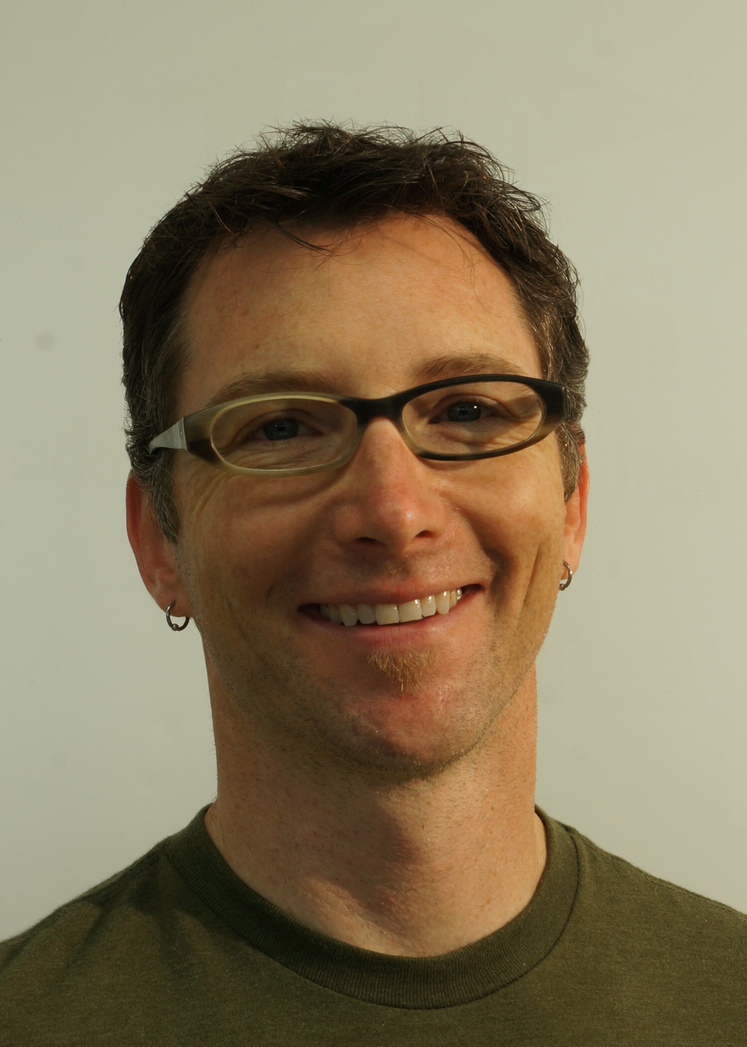 RichardElaver's profile picture. Designer, educator, jeweler