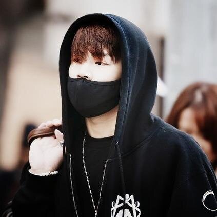 { 18+ - Wang Jackson. Girls Girls Girls They love me. }